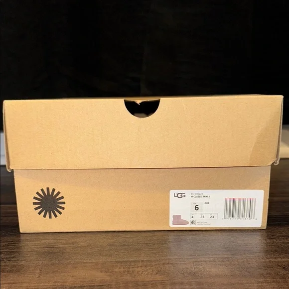 UGG Classic Mini II - Light Gray - Picture 7 of 7